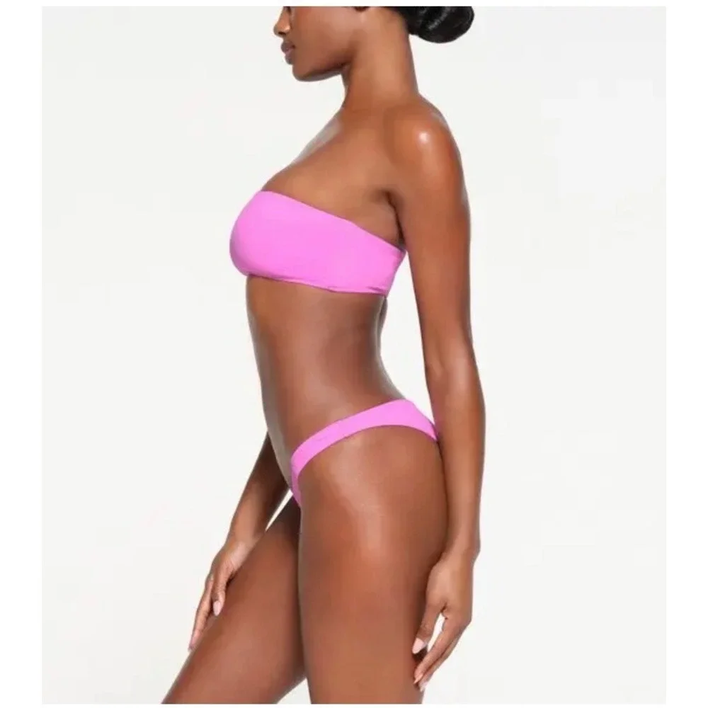 SKIMS Recycled Swim Bandeau Bikini Top Neon Orchid Pink SW-BND-0777 Large NWT‎